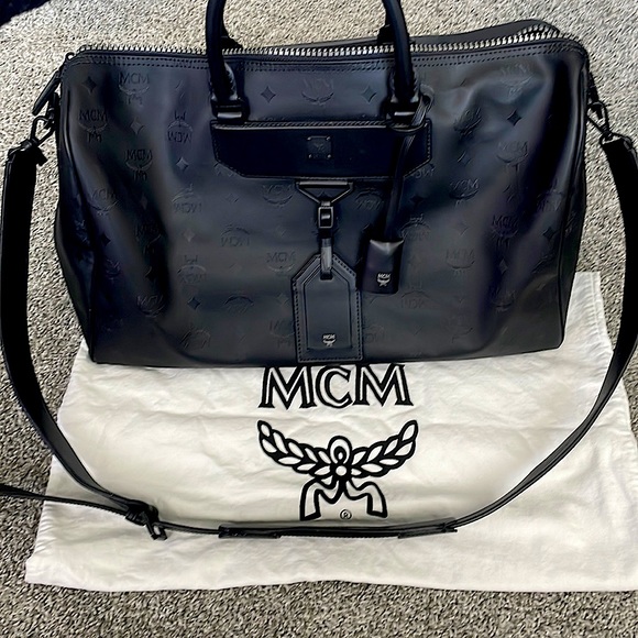 Nvm duffle bag lightly used - Picture 1 of 1